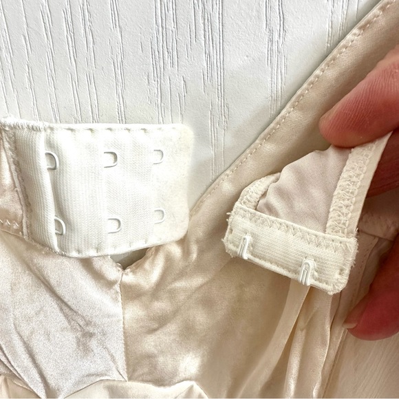 Victoria’s Secret Nighties - Picture 5 of 9